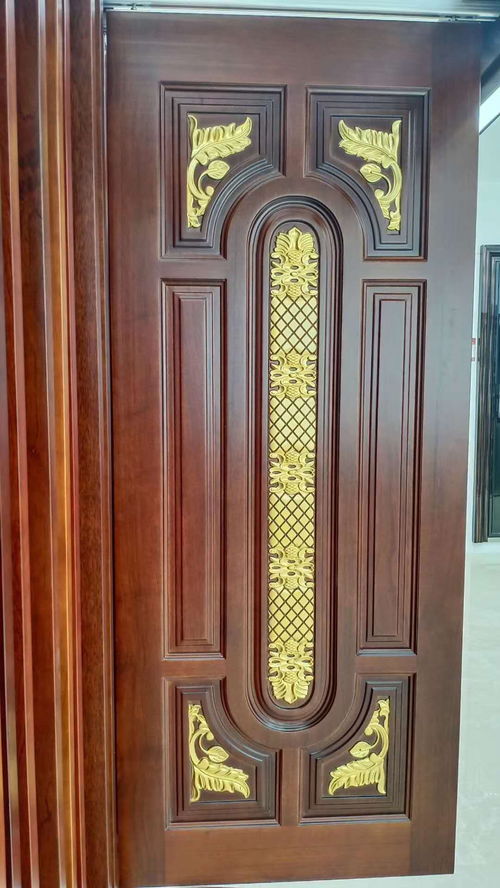 中國(guó)門(mén)業(yè)制造廠(chǎng)佛山紅海豚原木雕花工藝門(mén)廠(chǎng)價(jià)直銷(xiāo)
